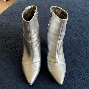 Simply Vera Wang silver metallic boots